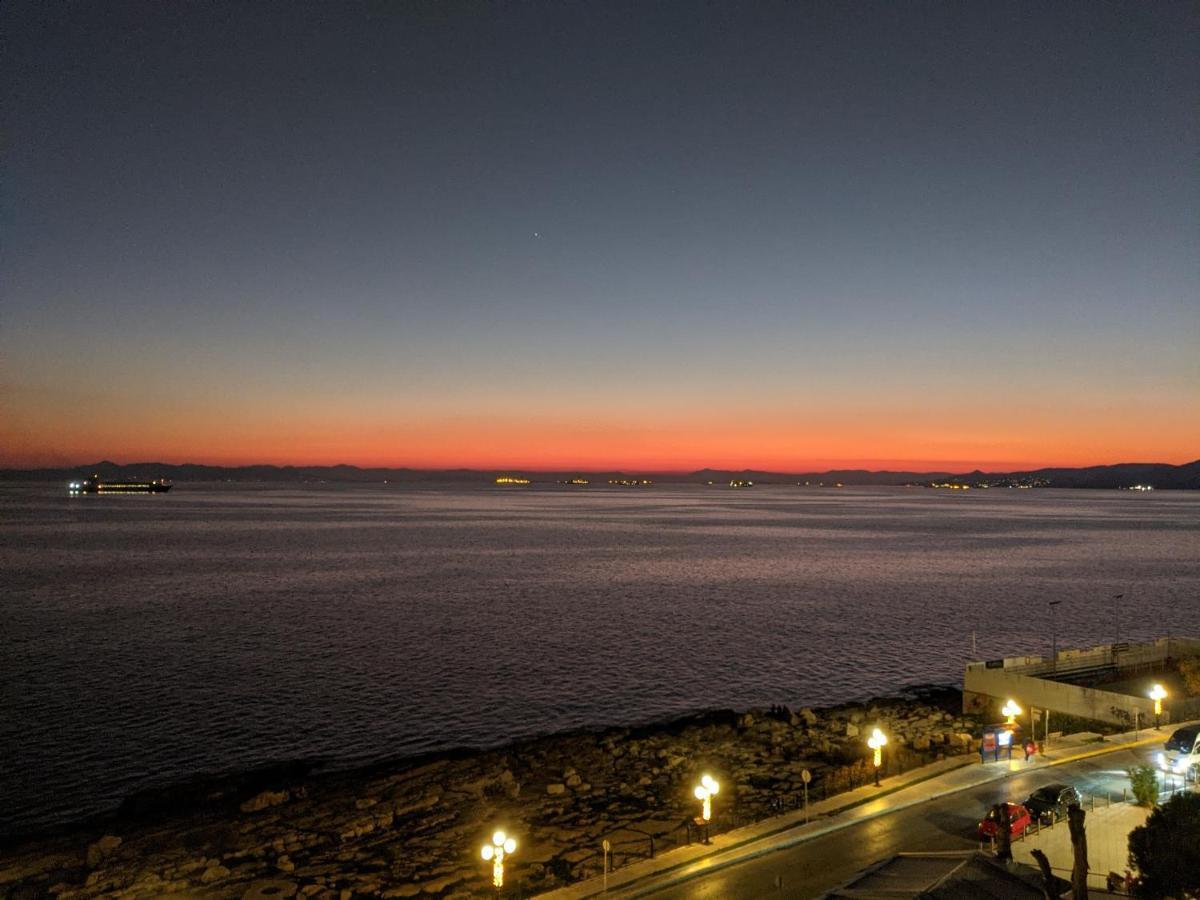 Luxurious Sea View Apartment 피레아스 외부 사진