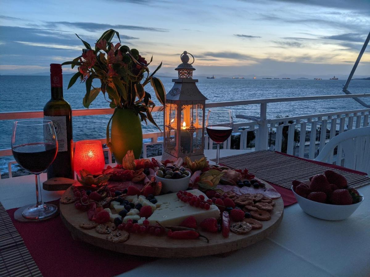 Luxurious Sea View Apartment 피레아스 외부 사진